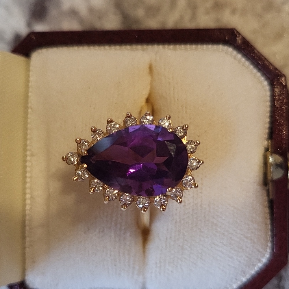 Genuine 14K Yellow Gold, Diamonds, & Amethyst Fine Jew… - Picture 8 of 16